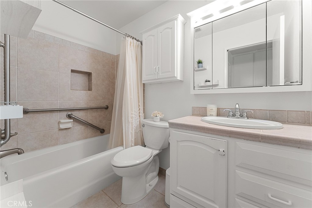 26200 Redlands Boulevard 4