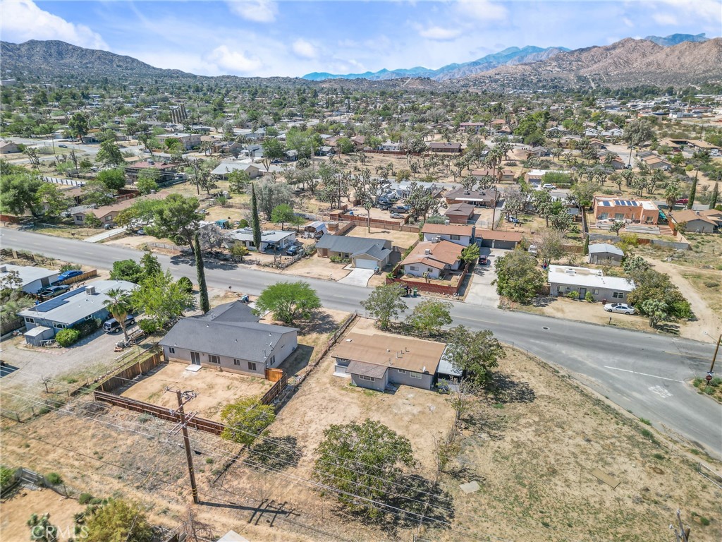7427 Acoma Trail
