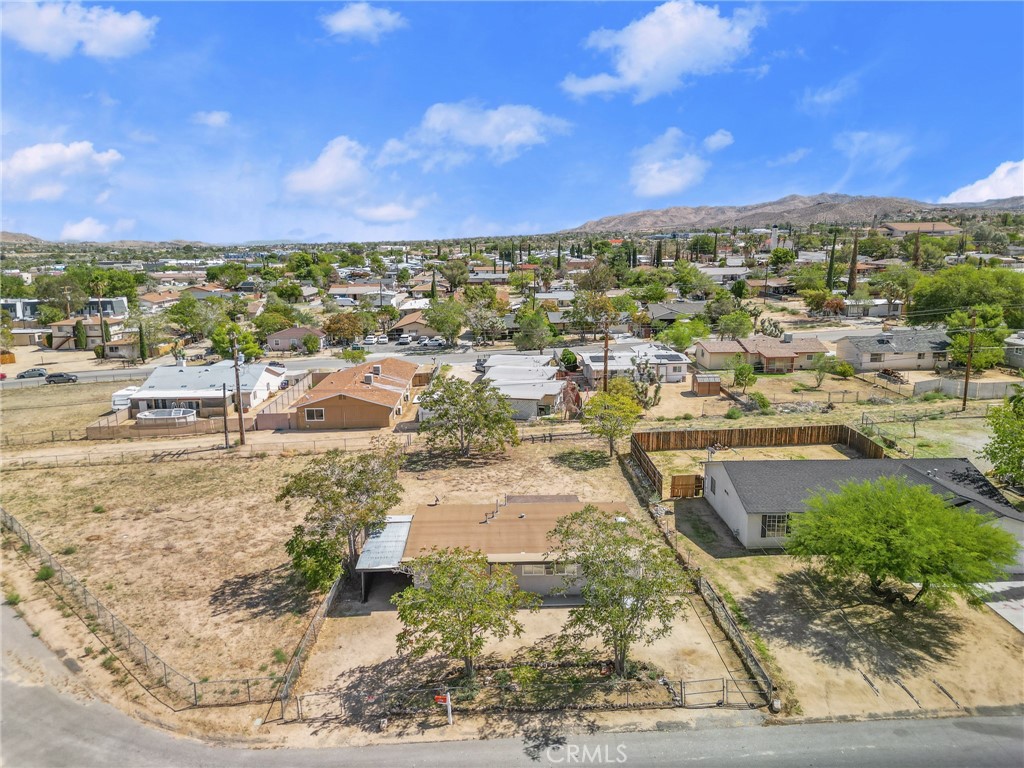 7427 Acoma Trail