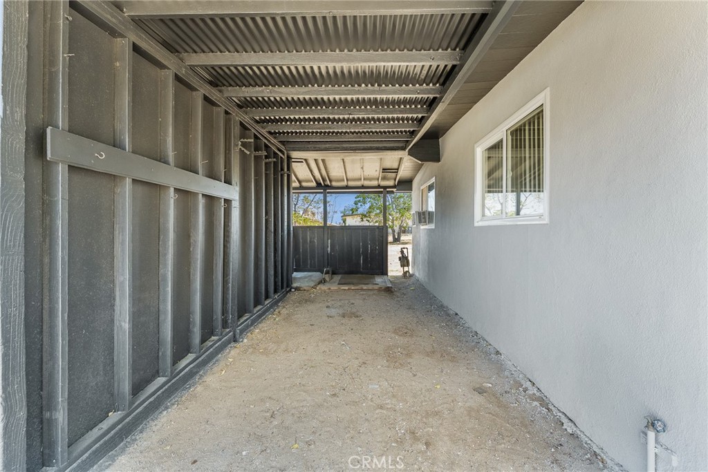 7427 Acoma Trail