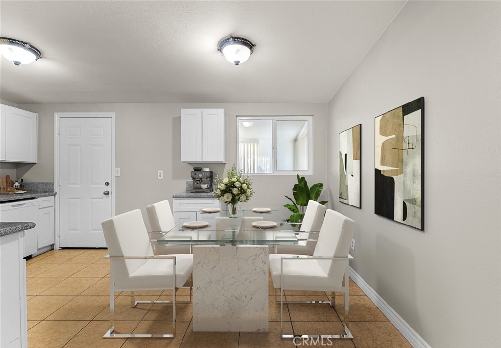 7427 Acoma Trail