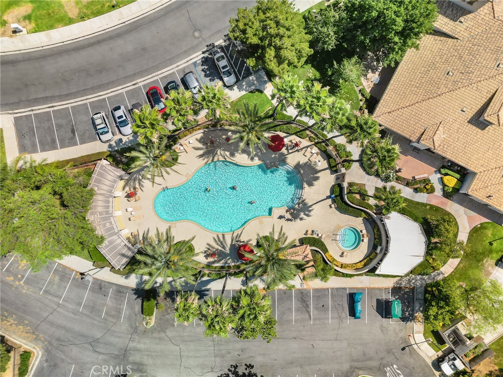 1020 Southern Hills Drive