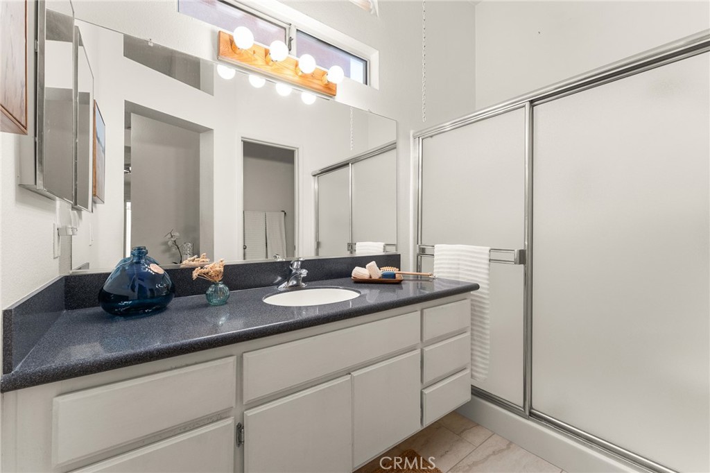 1020 Southern Hills Drive