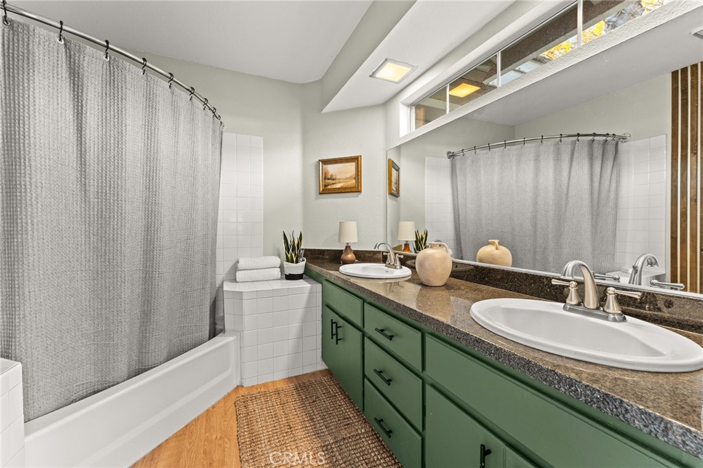 3502 White Oak Drive