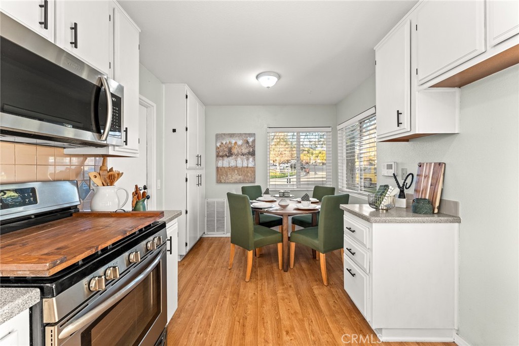 3502 White Oak Drive