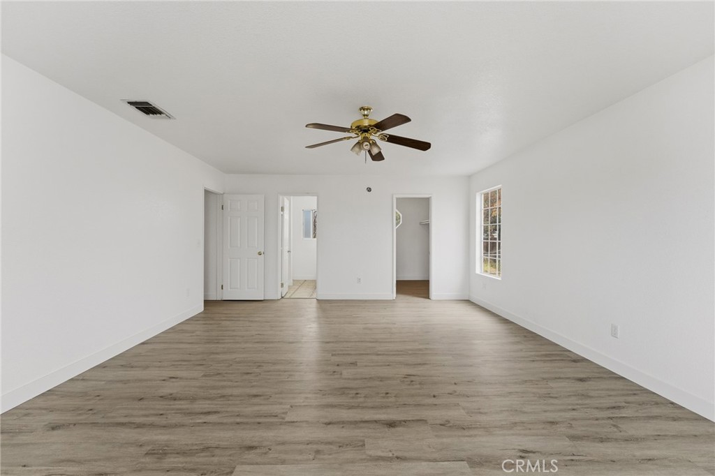 10312 Hawthorne Avenue