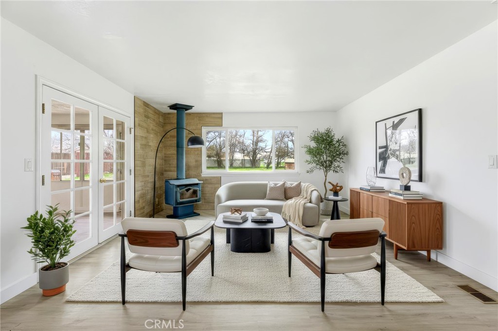 10312 Hawthorne Avenue