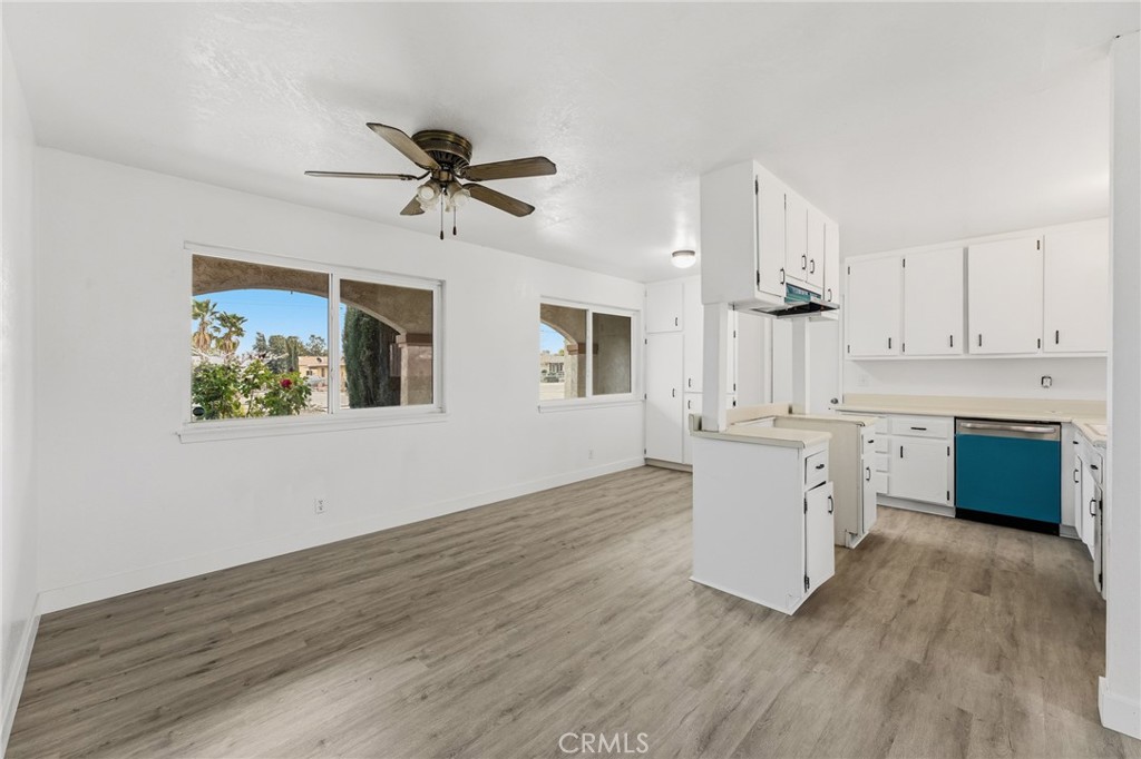 10312 Hawthorne Avenue