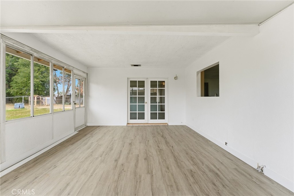 10312 Hawthorne Avenue