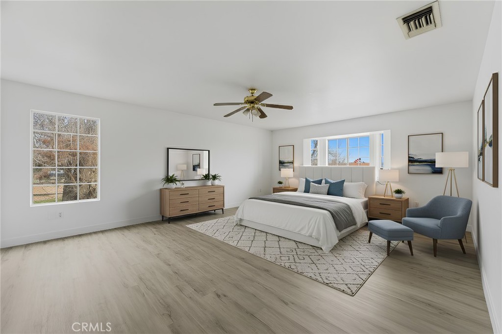 10312 Hawthorne Avenue