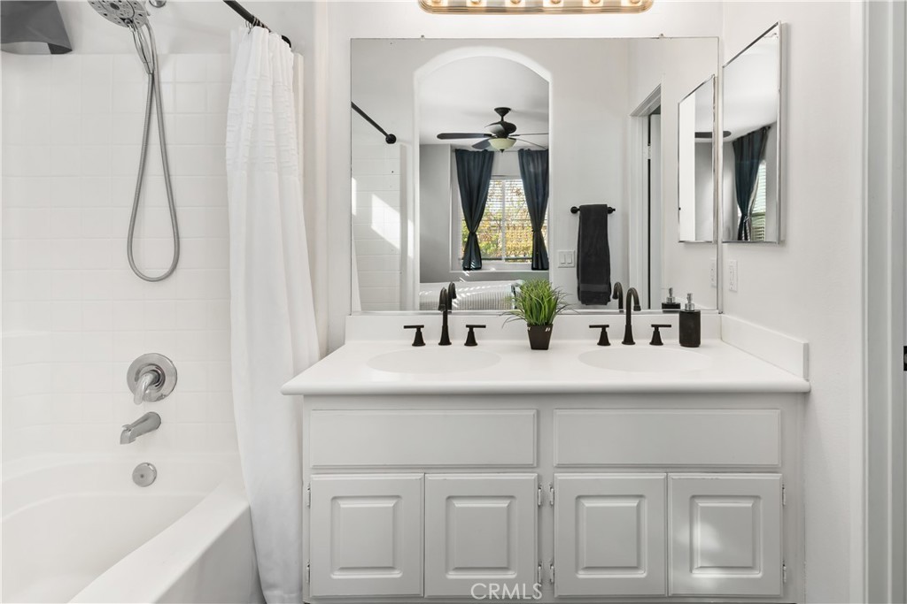 13375 Cherrylaurel Avenue