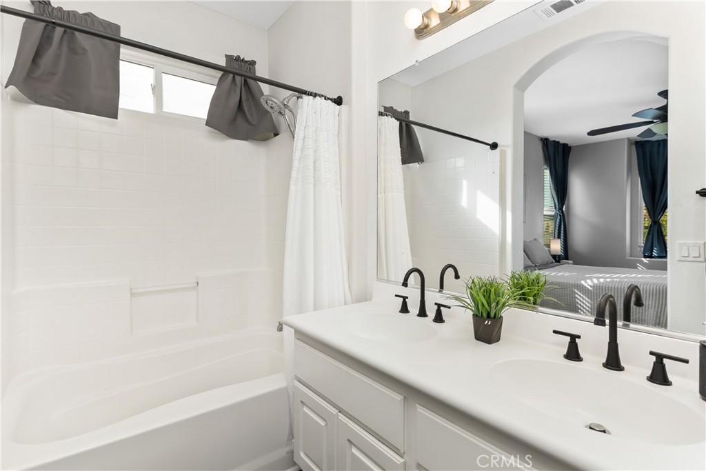 13375 Cherrylaurel Avenue