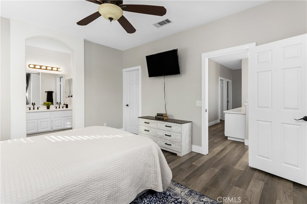 13375 Cherrylaurel Avenue