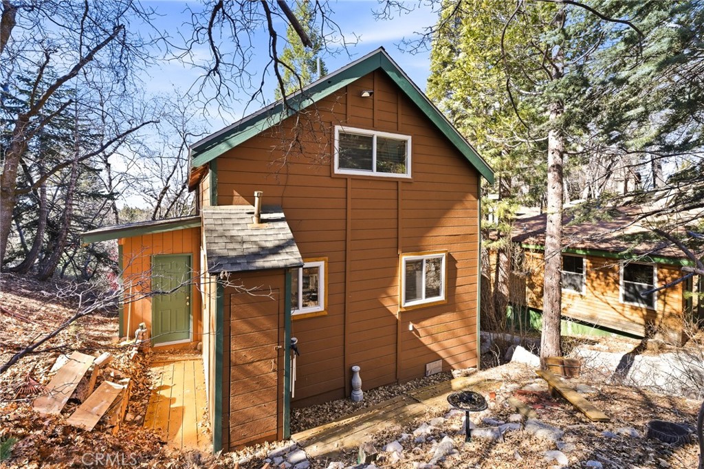 33435 Falling Leaf Drive