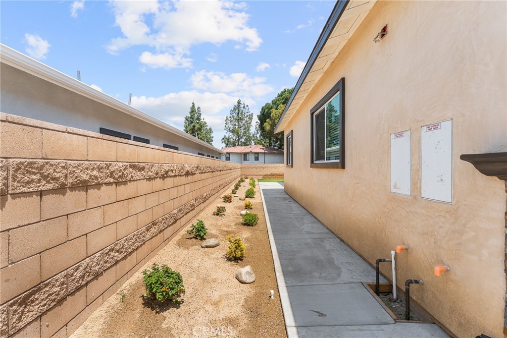 25624 Cottonwood Road