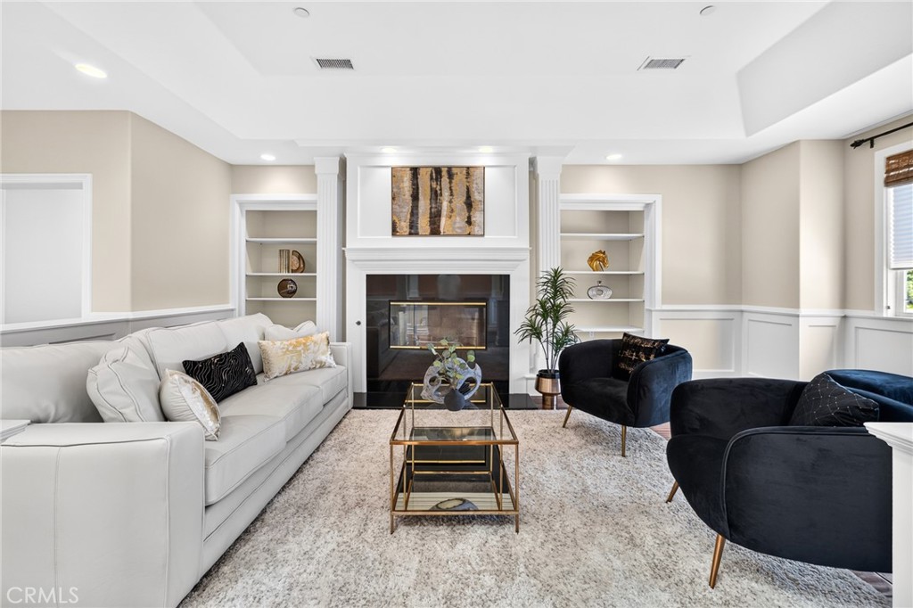 748 La Solana Drive