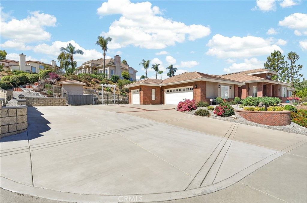 748 La Solana Drive