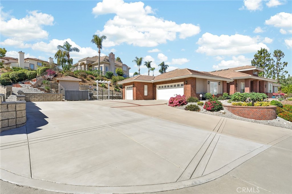 748 La Solana Drive