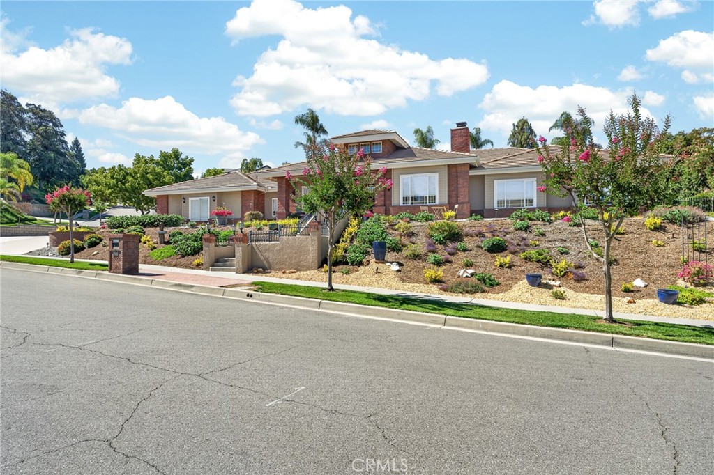 748 La Solana Drive