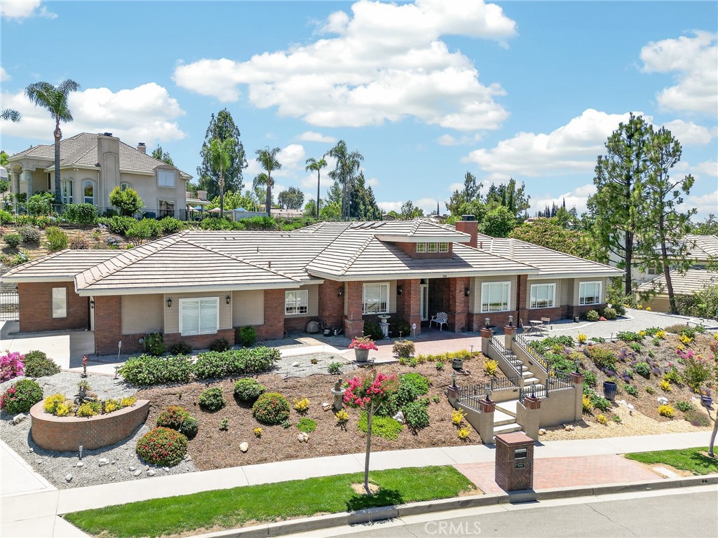 748 La Solana Drive