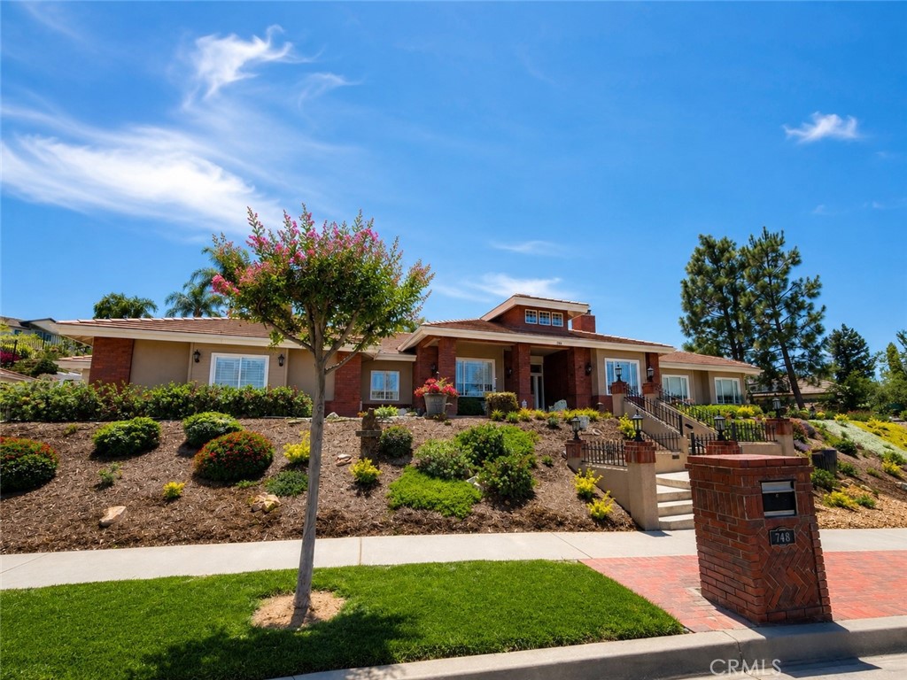 748 La Solana Drive