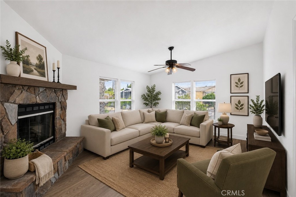1925 E La Veta Avenue 50