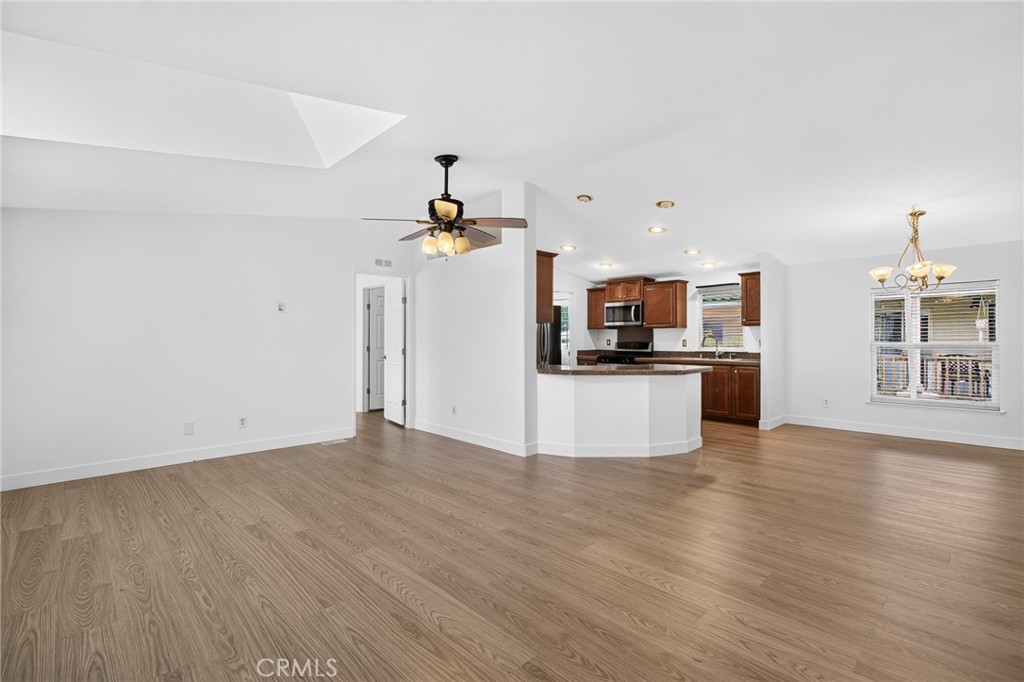 1925 E La Veta Avenue 50