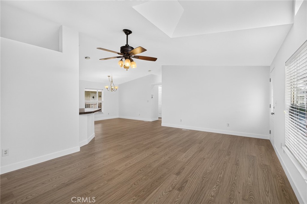 1925 E La Veta Avenue 50