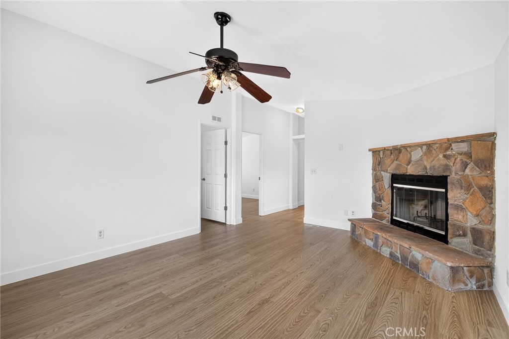 1925 E La Veta Avenue 50