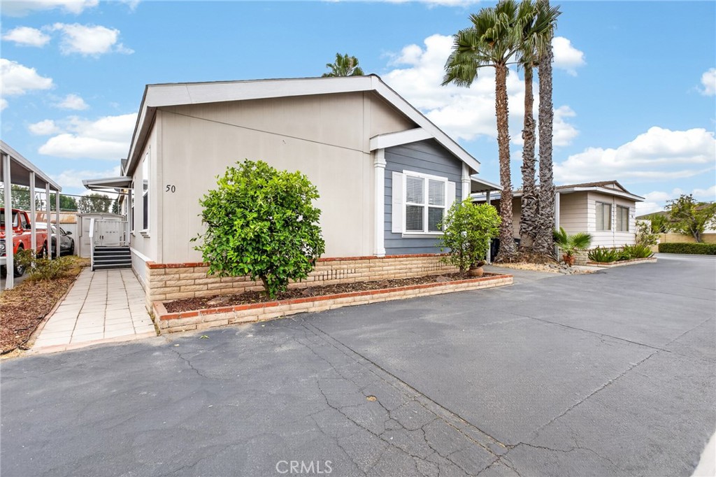 1925 E La Veta Avenue 50