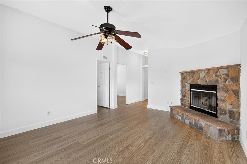 1925 E La Veta Avenue 50
