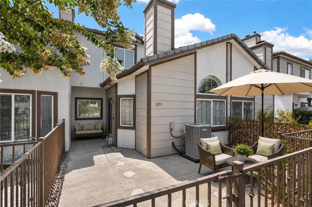 1555 Orange Avenue 1203