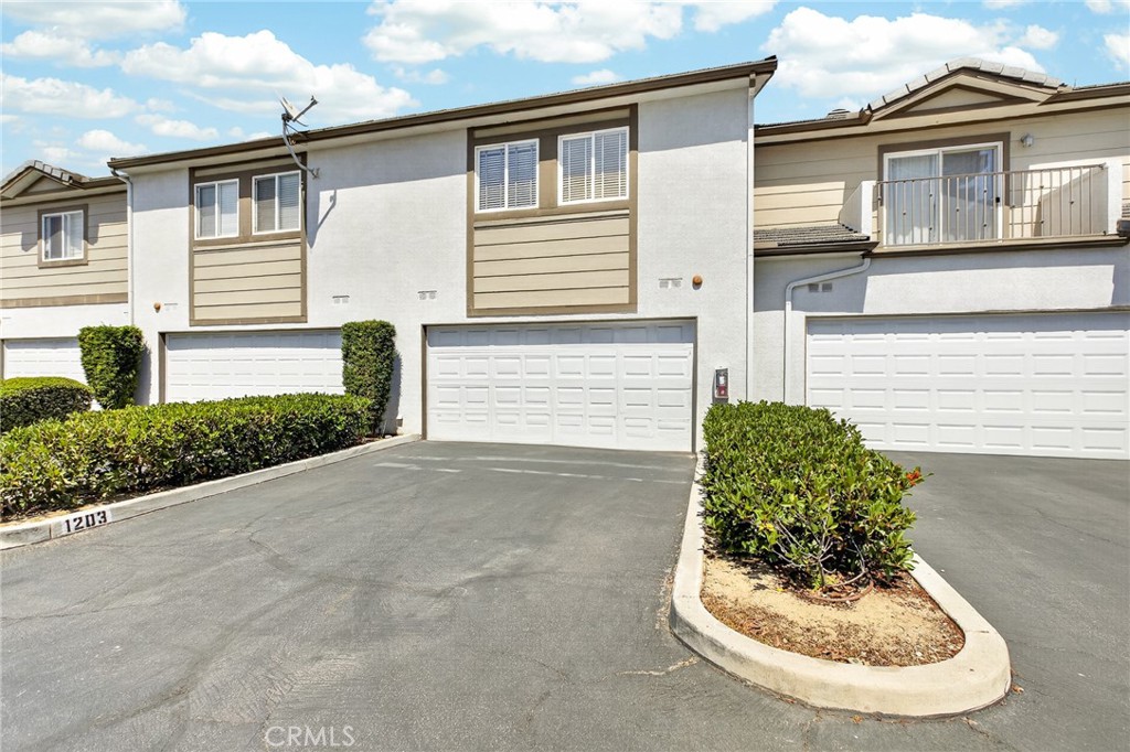 1555 Orange Avenue 1203