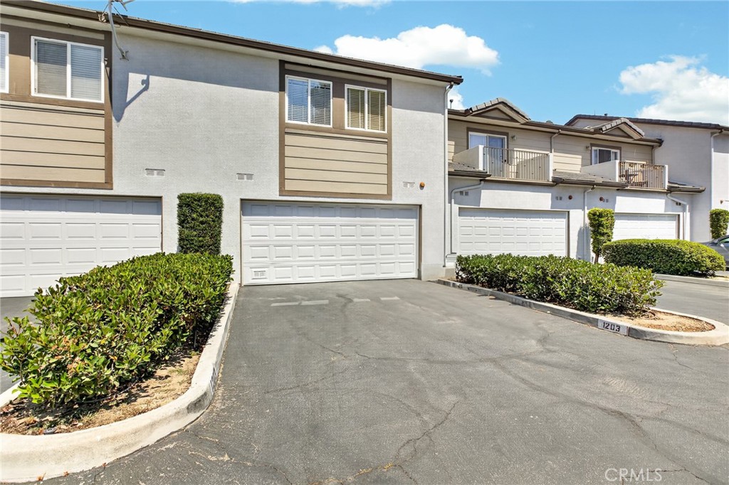 1555 Orange Avenue 1203