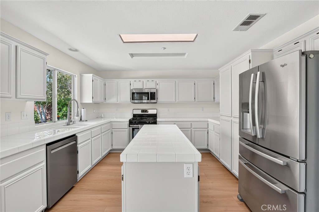 7904 San Benito