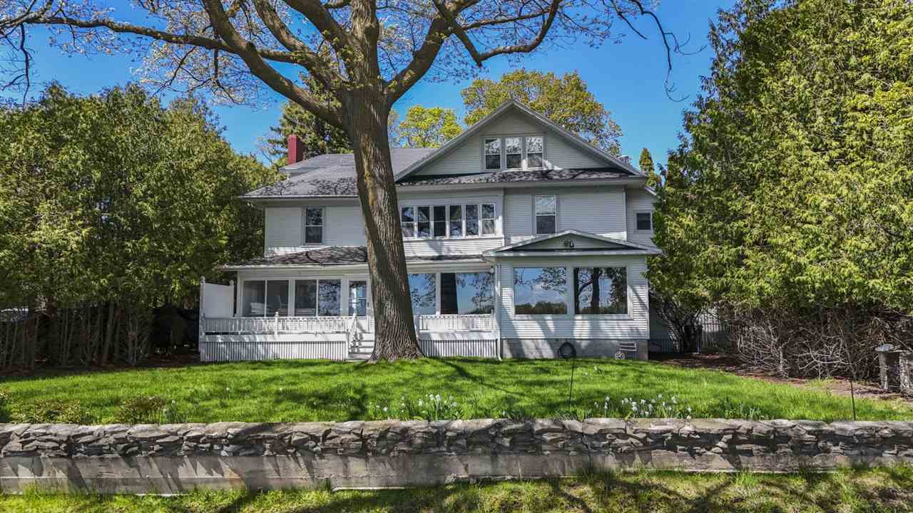306 E Dixon Avenue