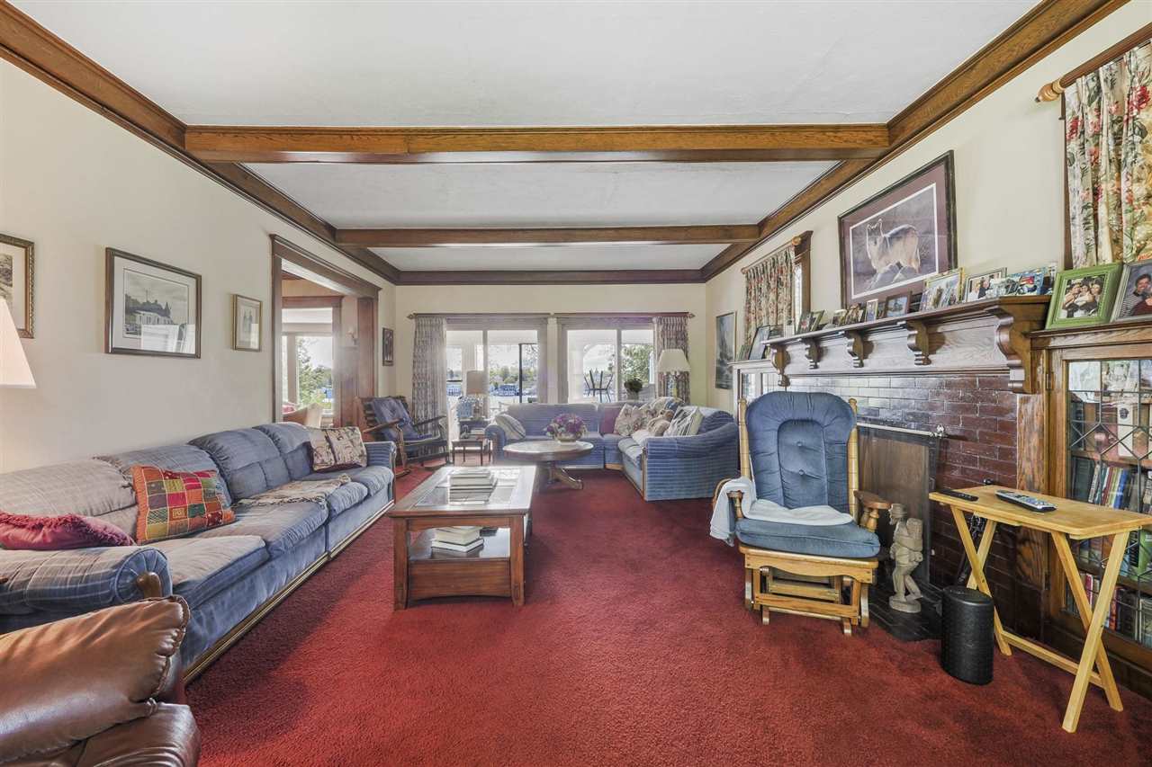 306 E Dixon Avenue