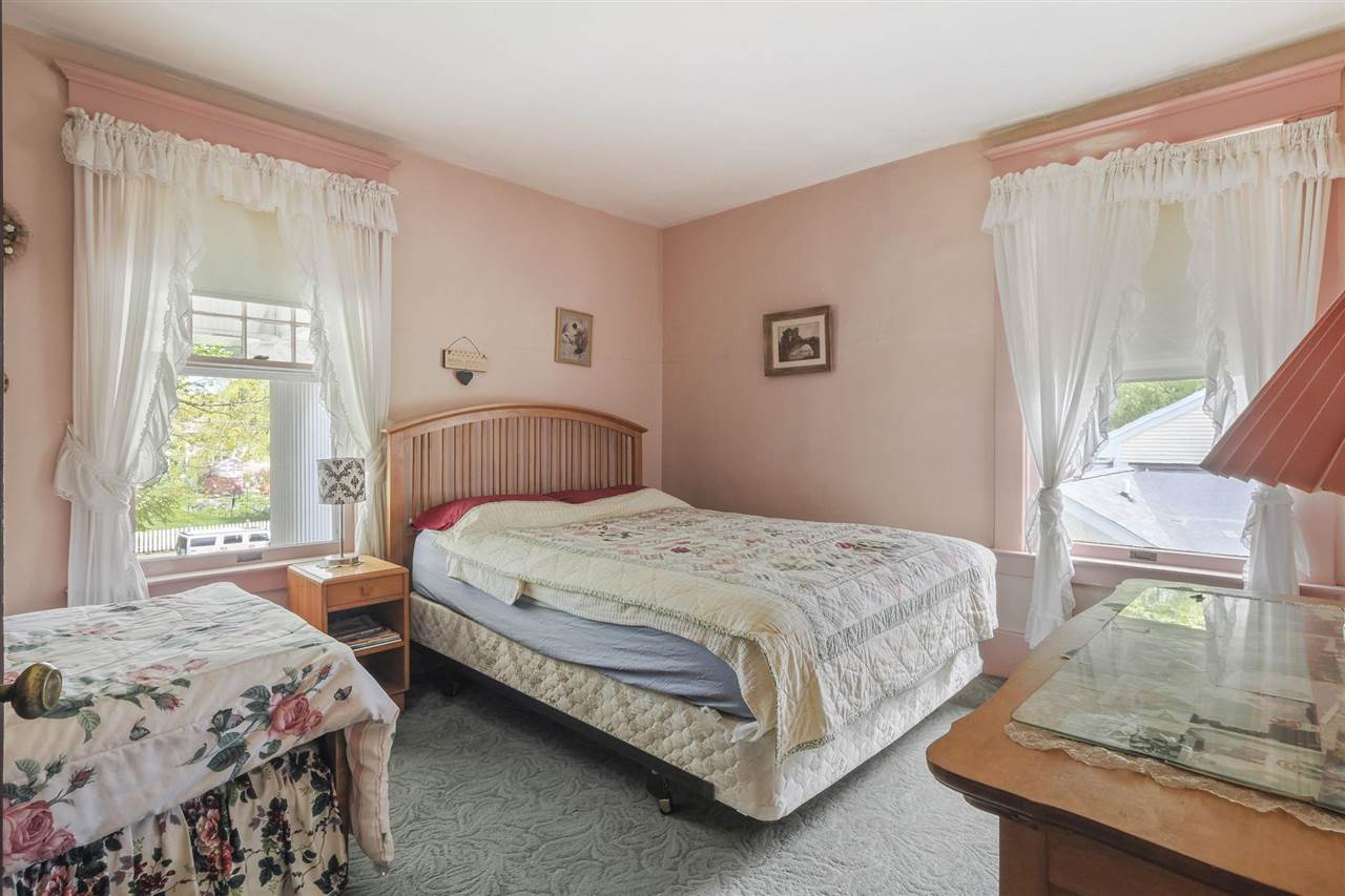 306 E Dixon Avenue