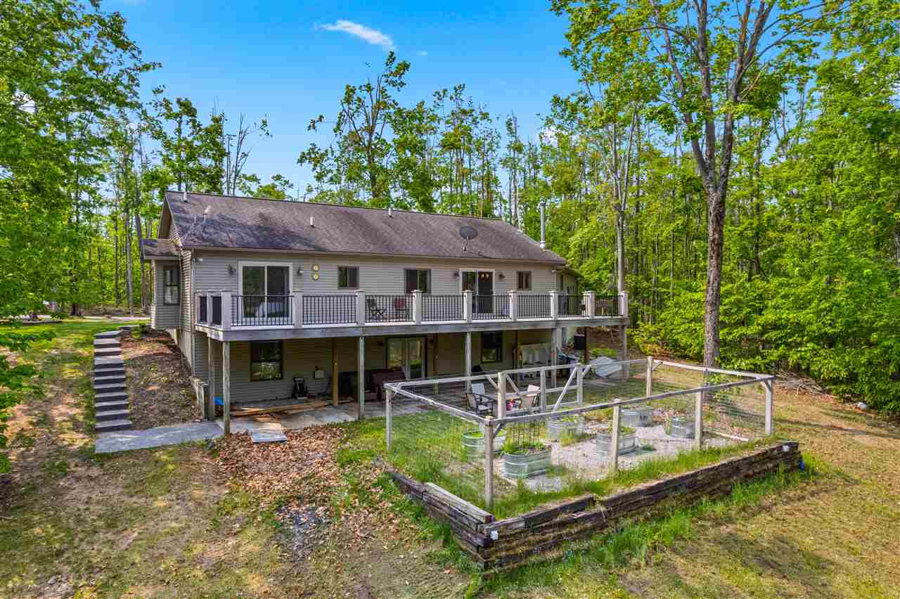 3300 Tree Tops Lane