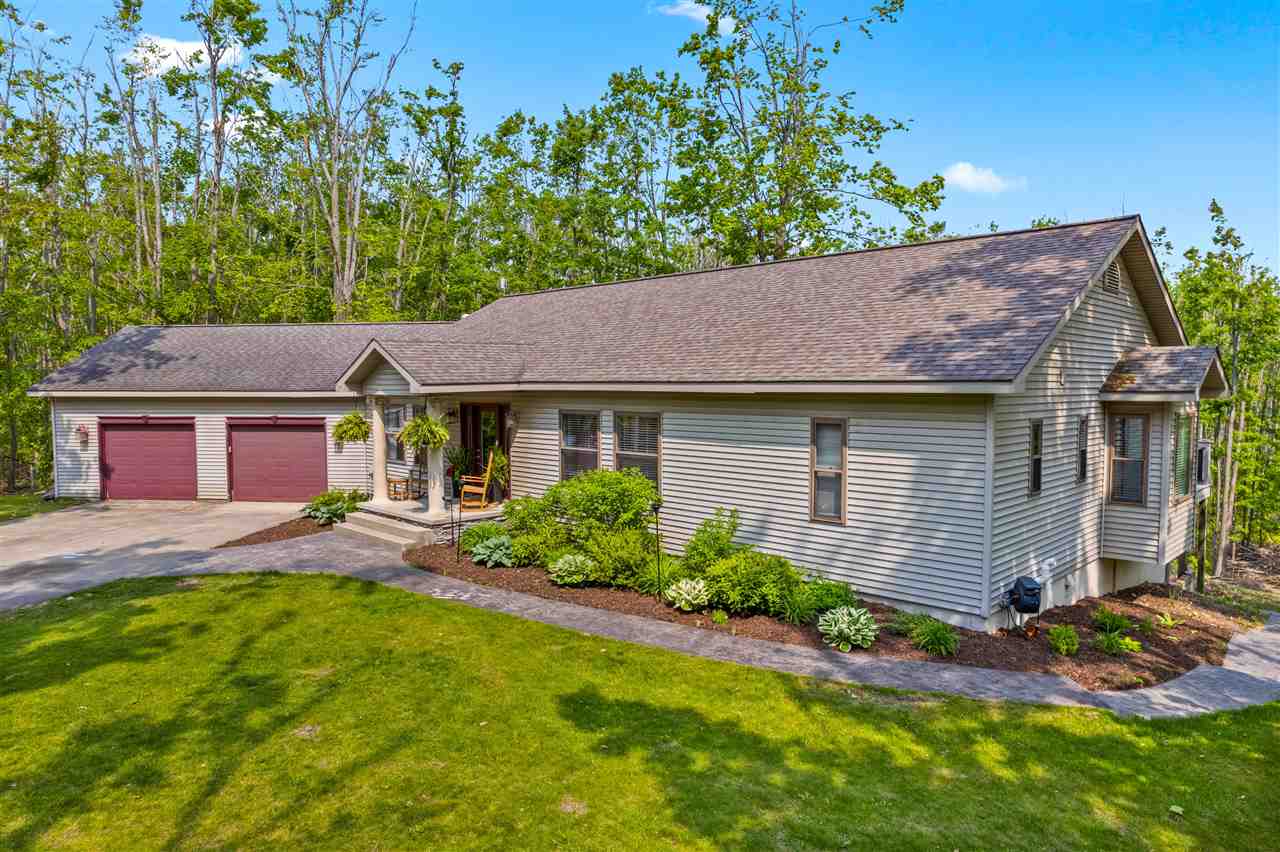 3300 Tree Tops Lane