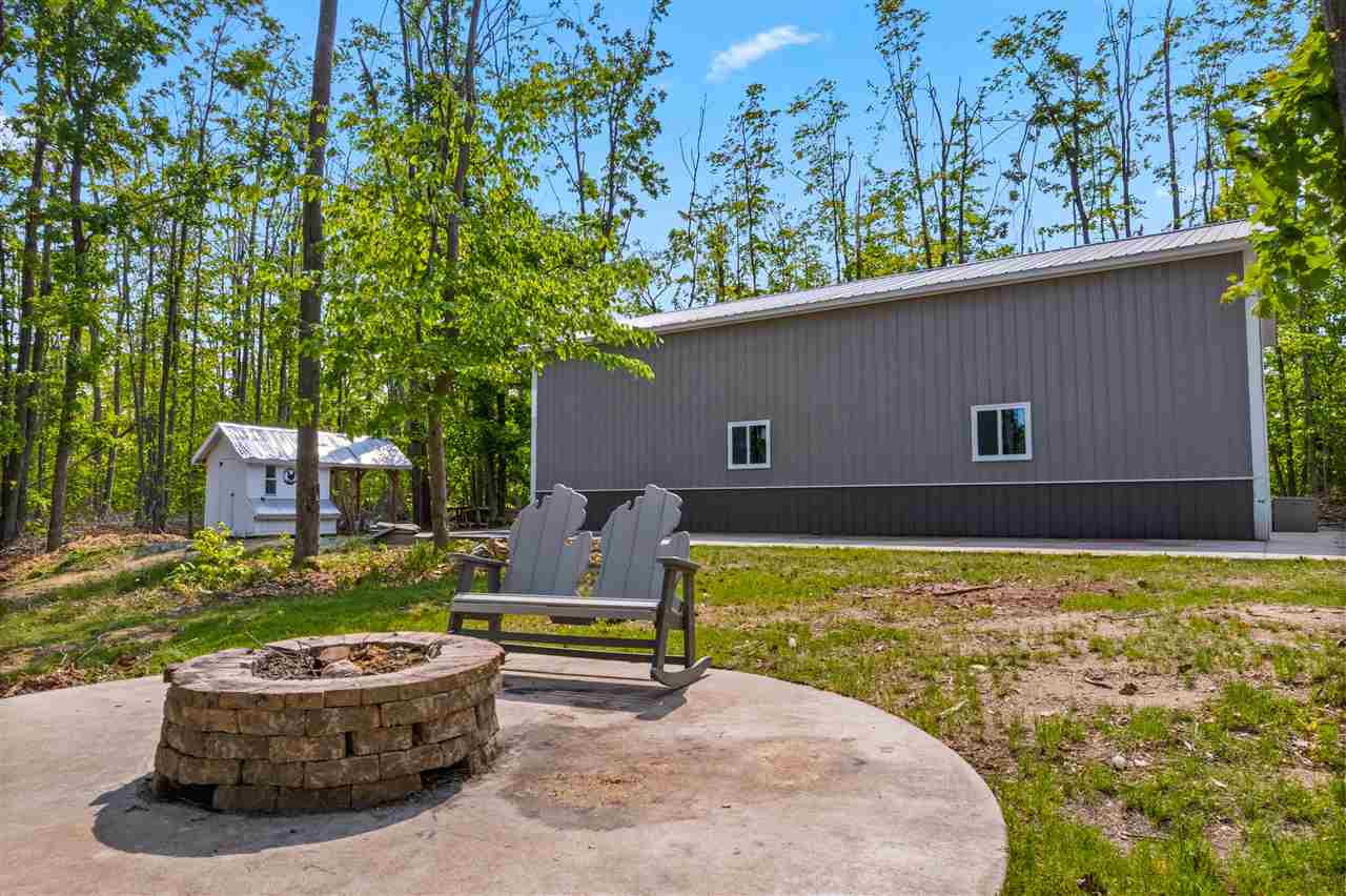 3300 Tree Tops Lane