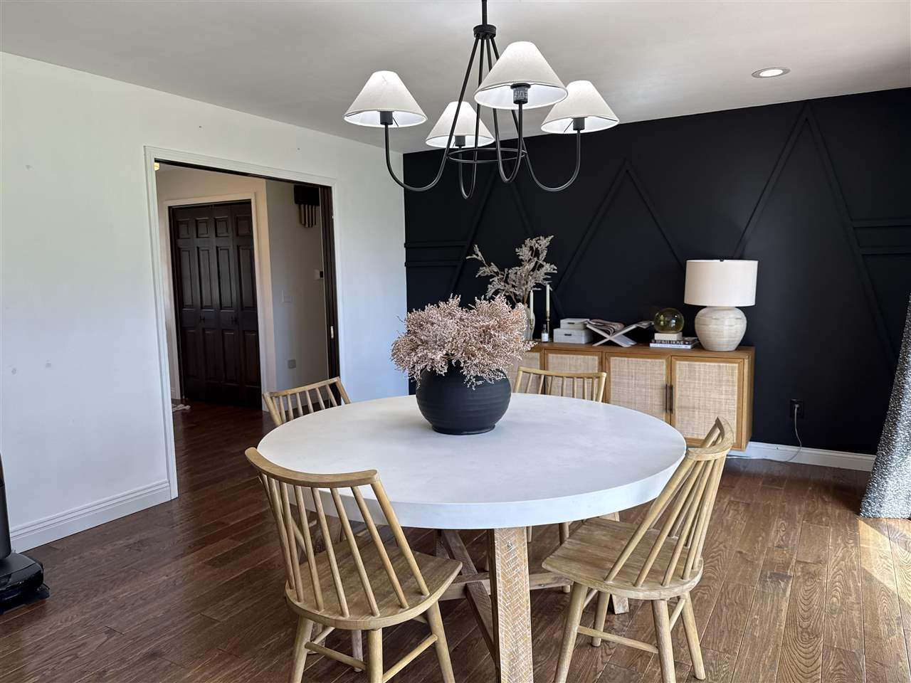 385 S Estates Drive