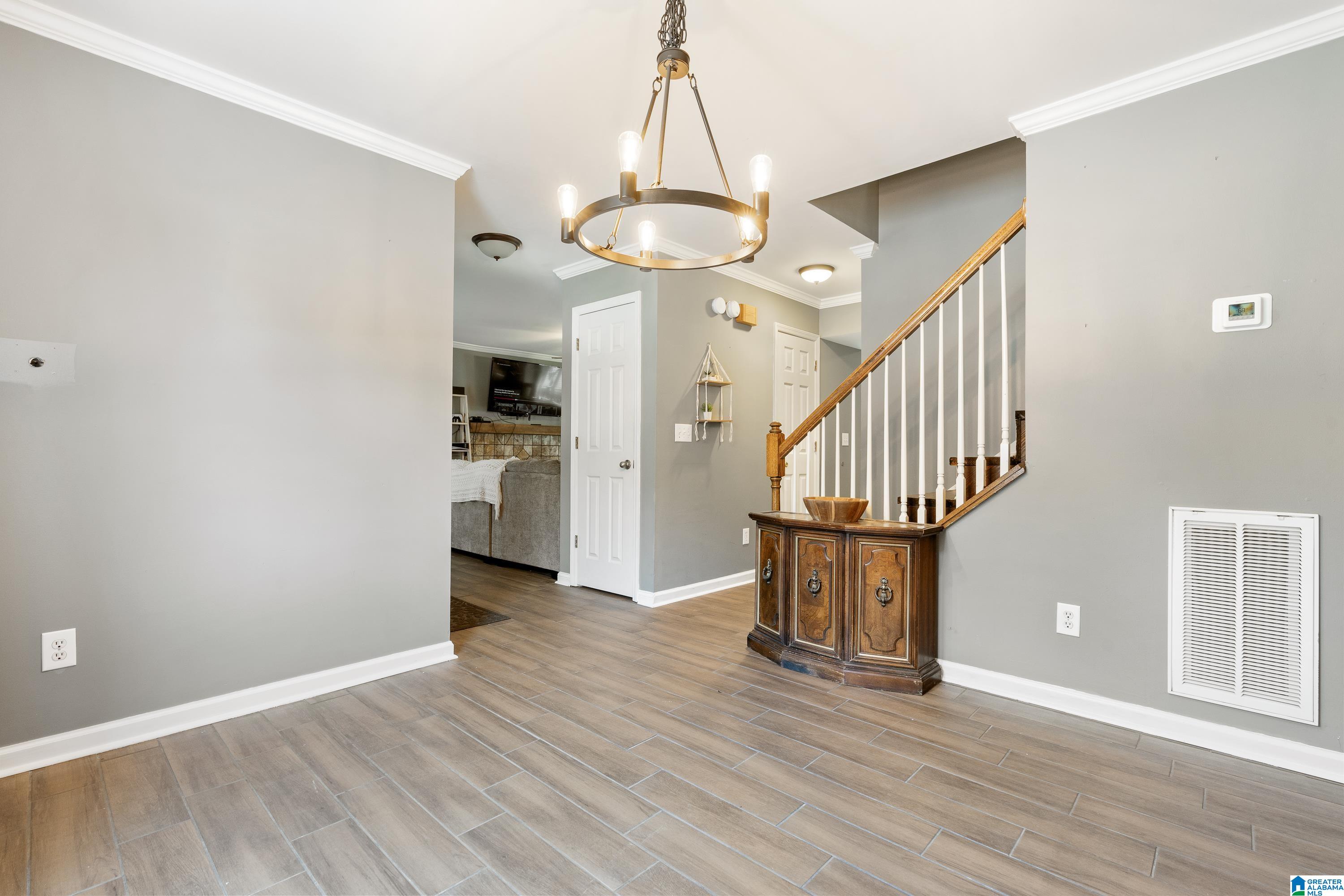156 MAGNOLIA CIRCLE