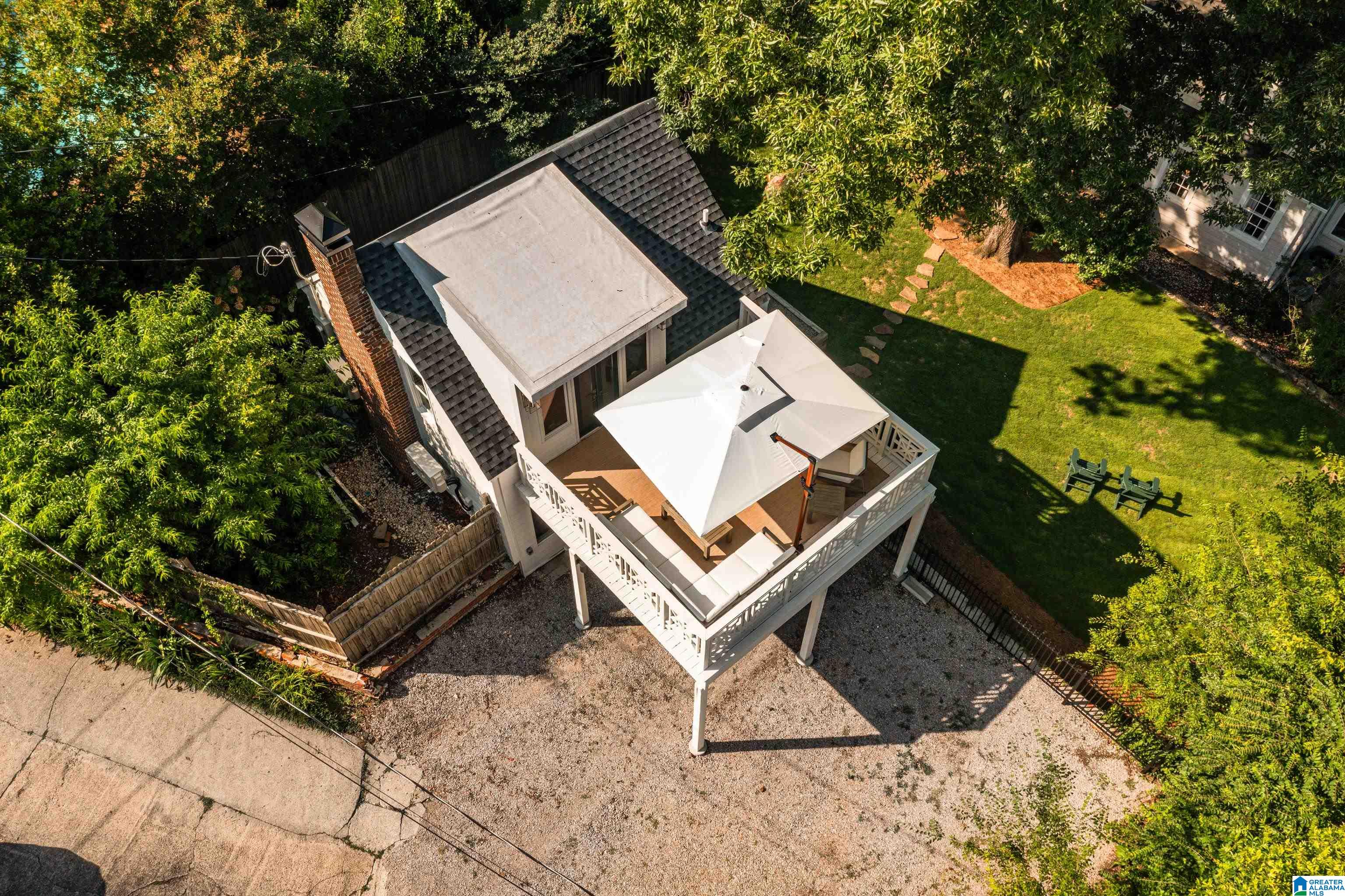 1612 LANARK PLACE