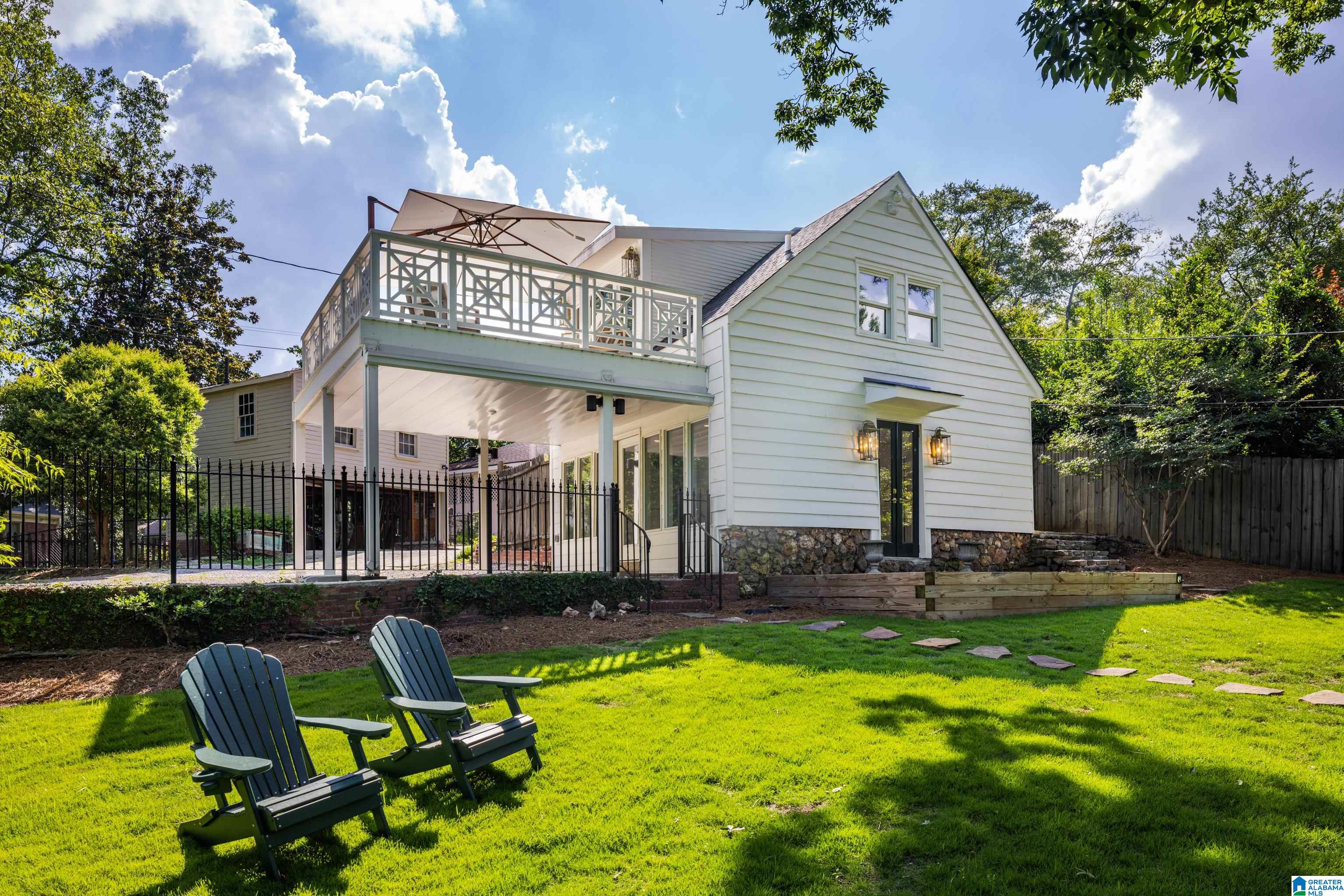 1612 LANARK PLACE