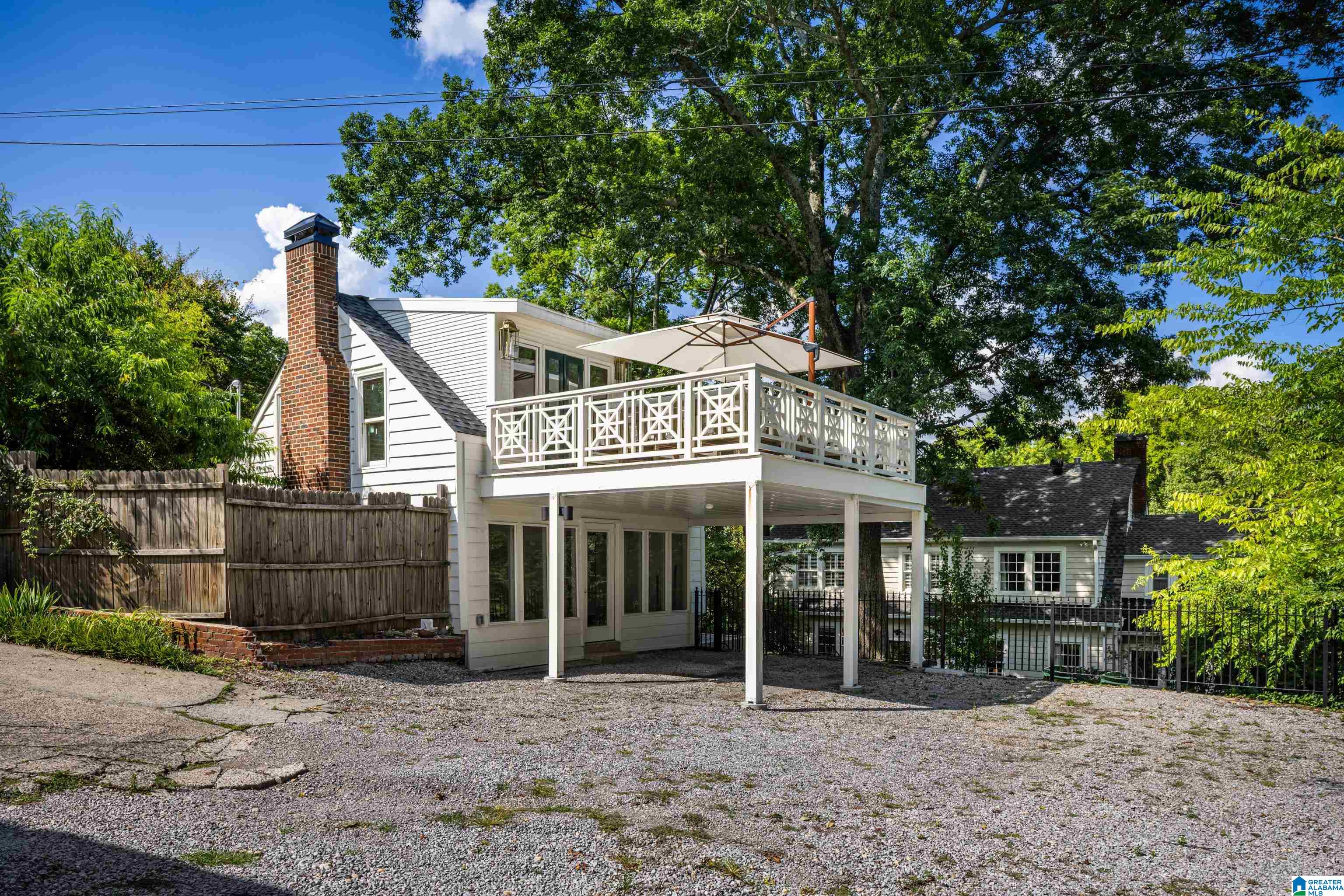1612 LANARK PLACE