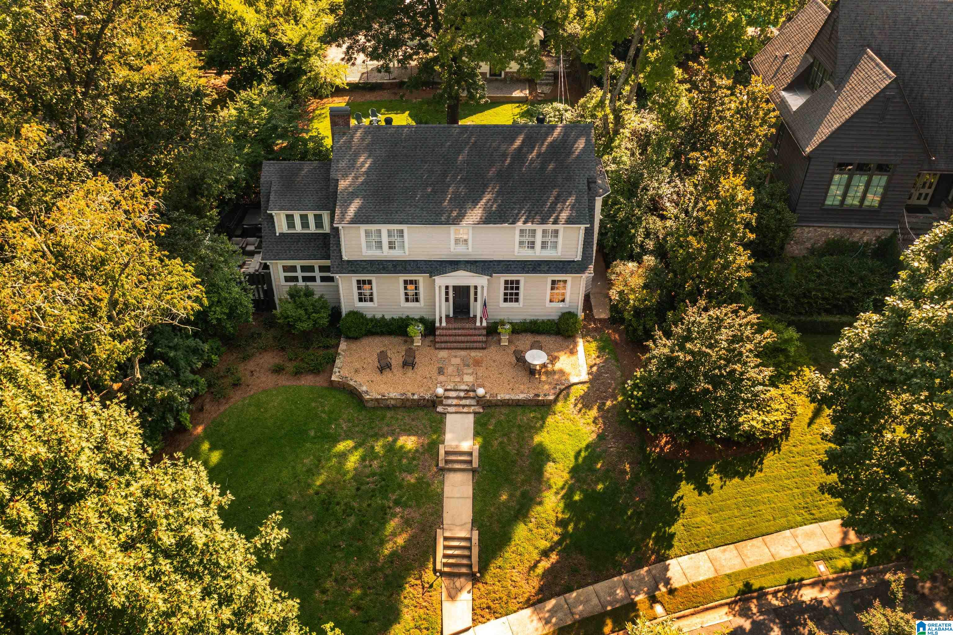 1612 LANARK PLACE