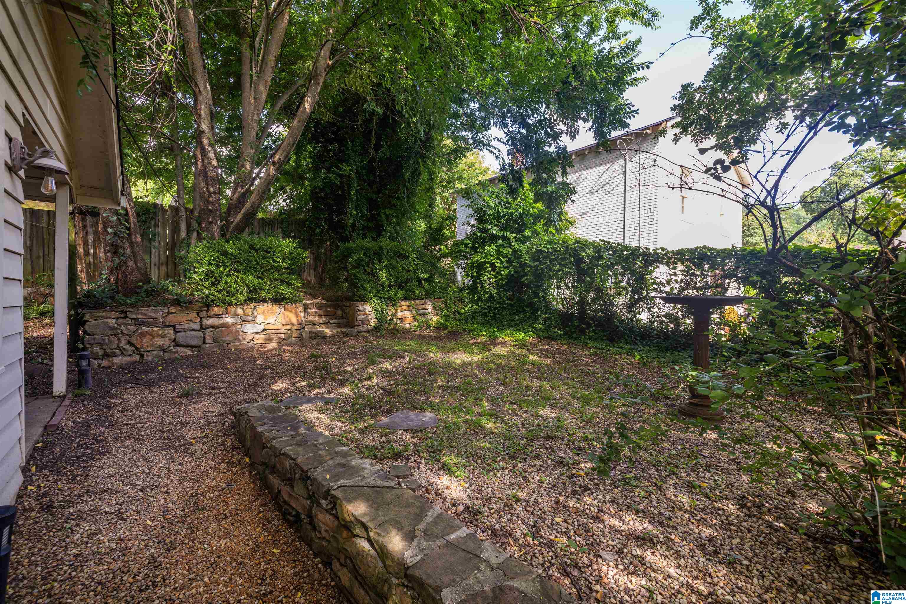 925 CONROY ROAD