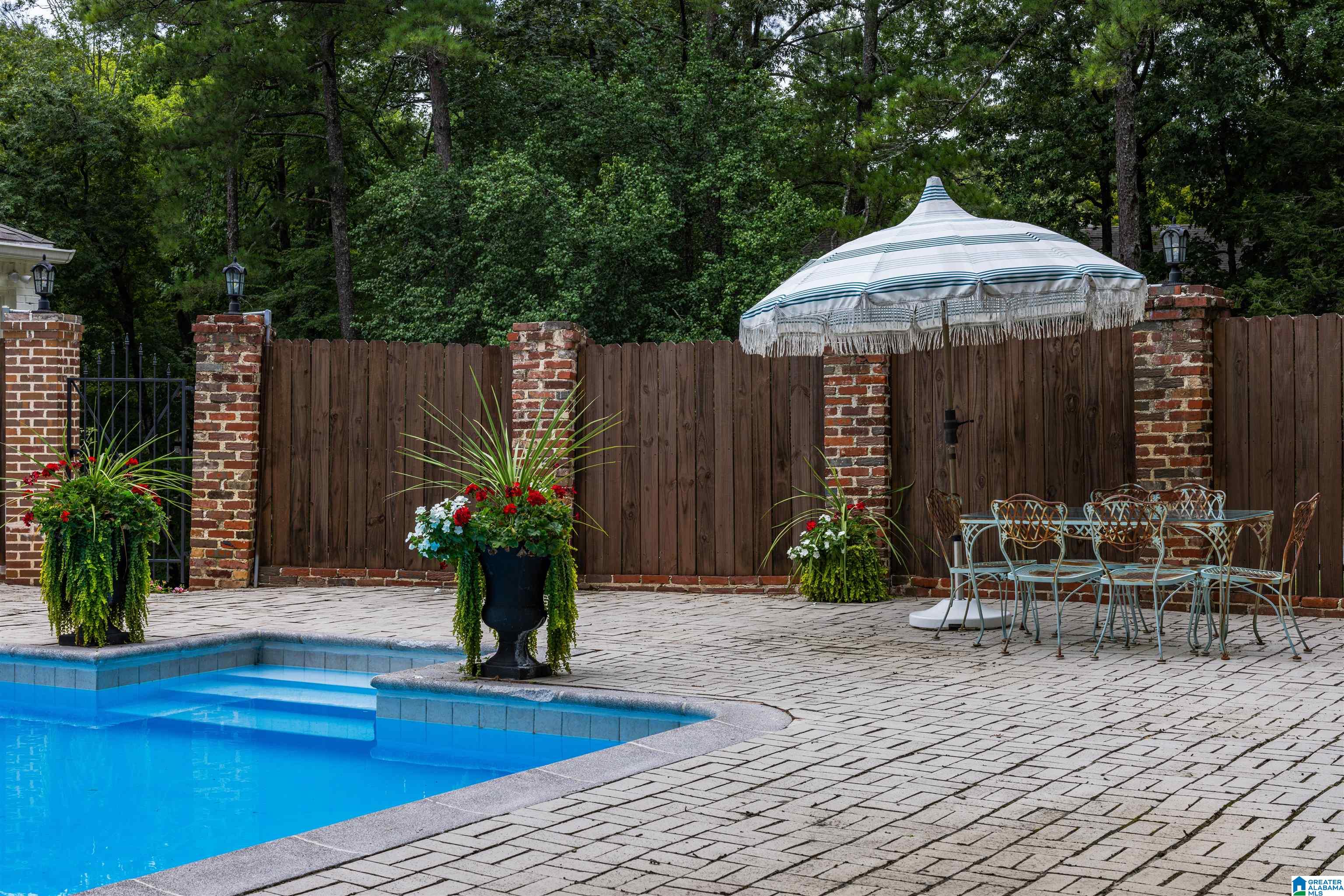 4100 OLD LEEDS LANE