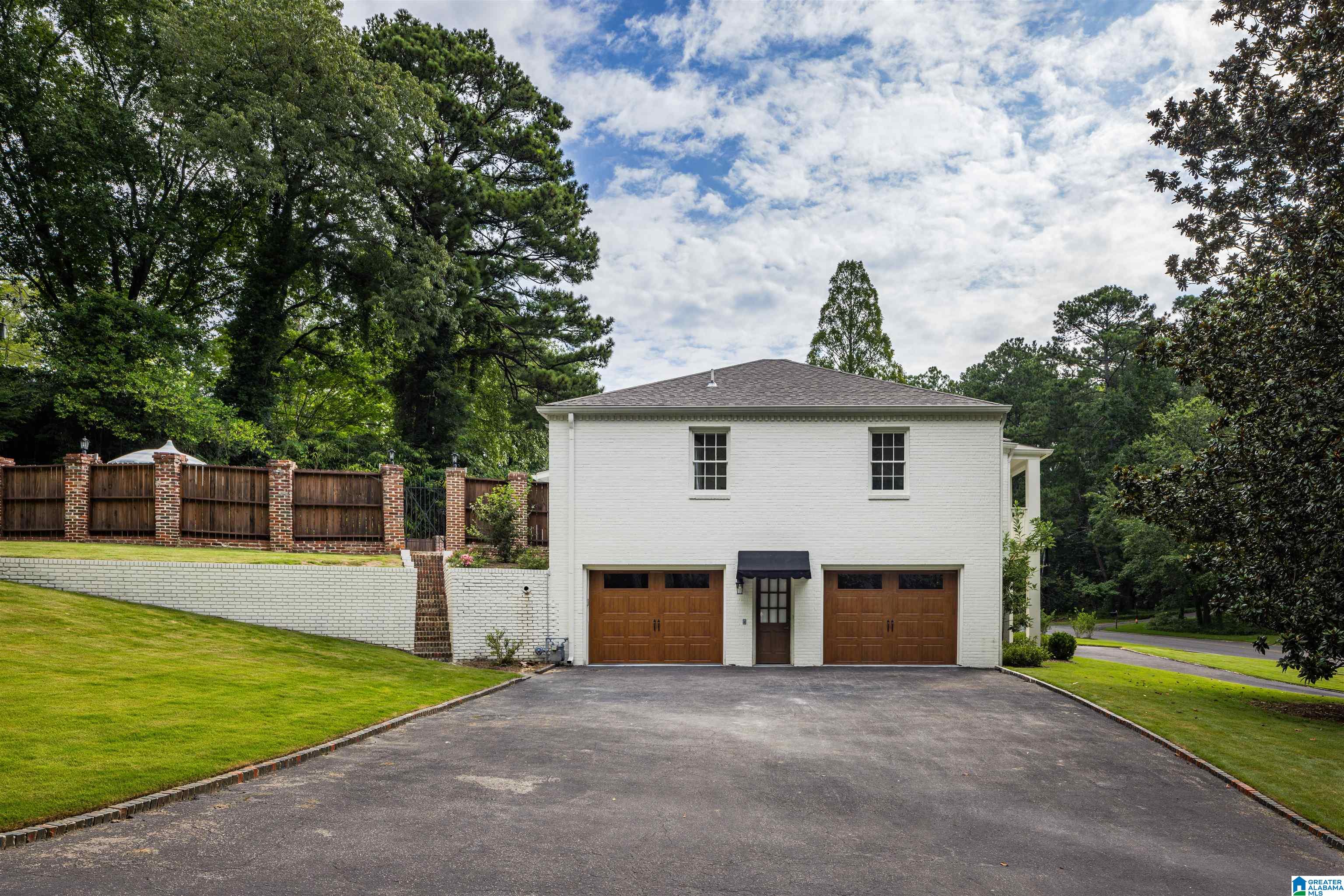 4100 OLD LEEDS LANE